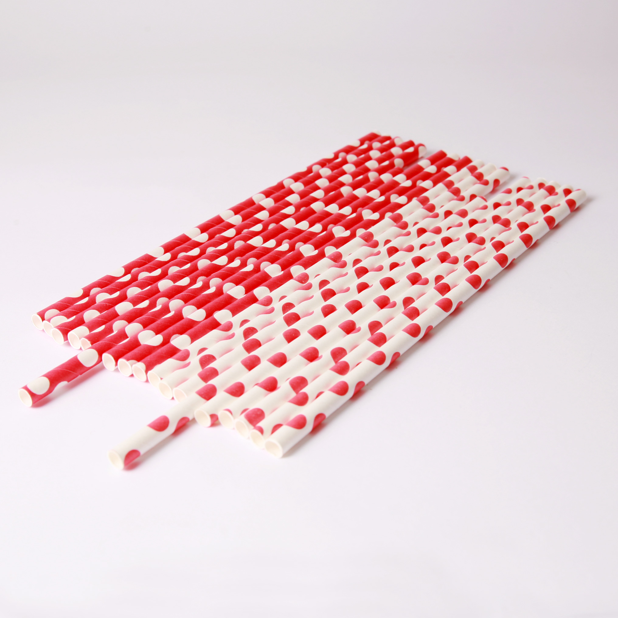20 red and white polka dot paper straws