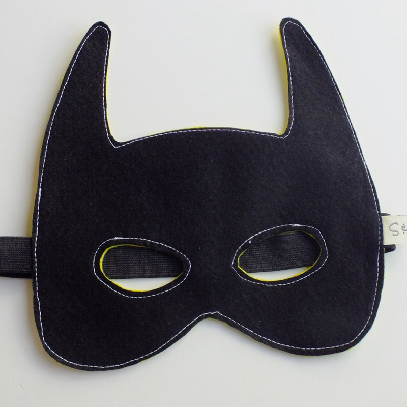 Batboy reversible mask