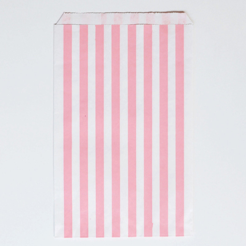 10 light pink paper party bags
