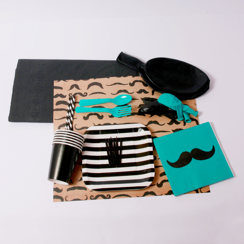Monsieur moustache party kit