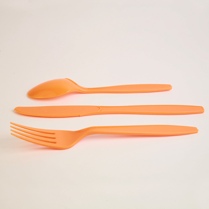 Orange cutlery set