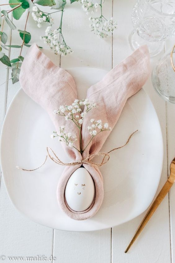 4 easy ways to decorate an Easter egg