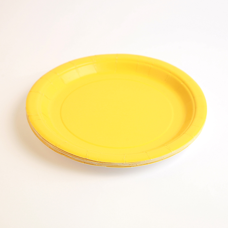 yellow large paper plates