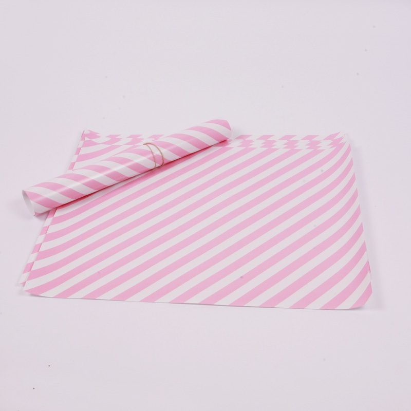 10 pale pink placemats