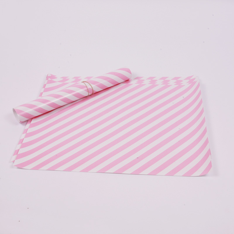 10 pale pink placemats