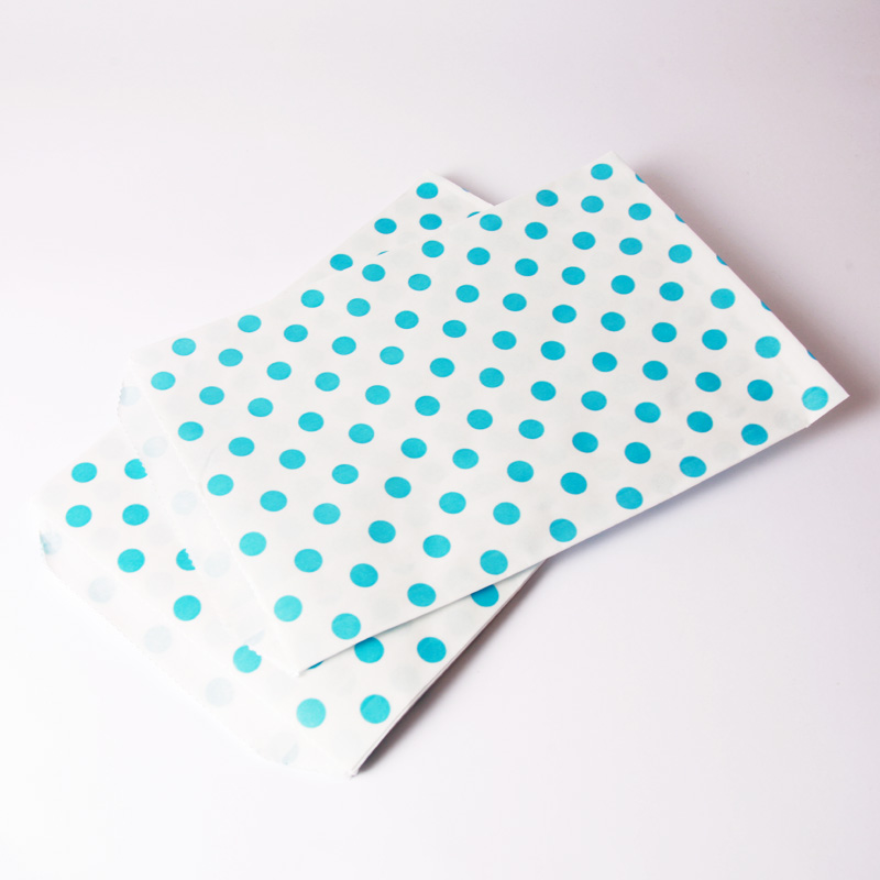 8 turquoise polka dot paper party bags
