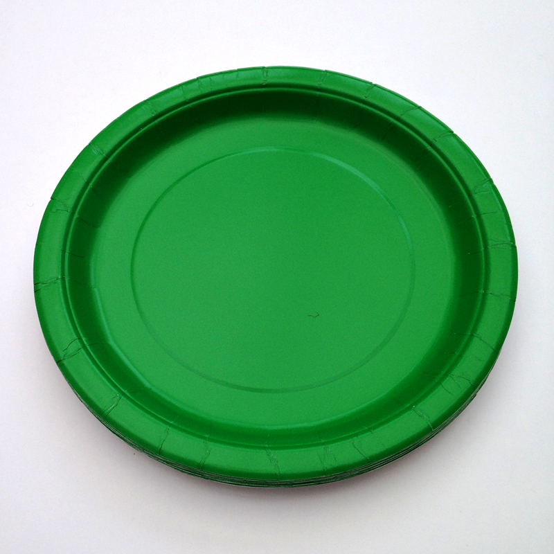 8 green plates